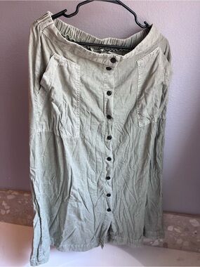 Universal Thread Button-Front Midi Skirt in Sage Green